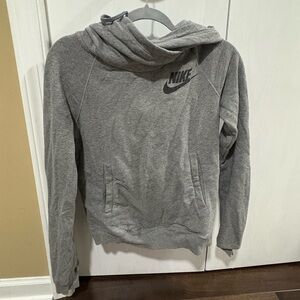 Nike Heather Gray Woman’s Sweatshirt